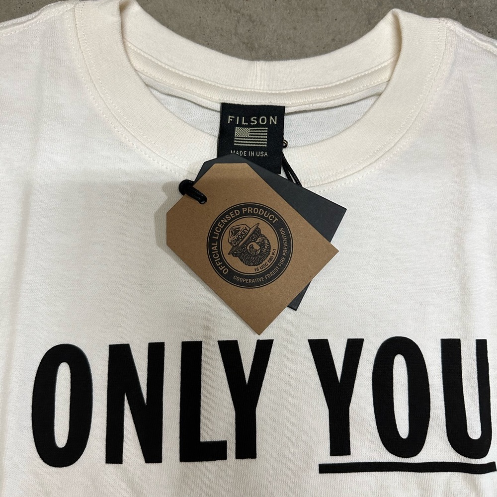 NWT Filson Smokey The Bear Only You Can Prevent Wildfires Mens Limited White - Picture 3 of 3